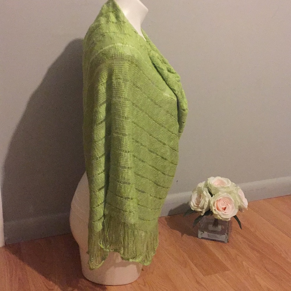 Beautiful Shawl❤️❤️ - Picture 2 of 8